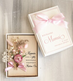 Prezenty dla Mamy flowerboxy, box ze słodyczami  drewniana tabliczka z życzeniami na dzień Mamy prezent dla Mamy z okazji dnia Matki, kwiaty prezent dla mamy, kompozycja z suszonych kwiatów 1