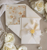 Zaproszenia na Komunię dla Dziewczynki dziewczynka  Eleganckie zaproszenia komunijne dla dziewczynki, zaproszenia na komunię z kwiatami, złote zaproszenia na komunię, zaproszenia na Pierwszą Komunię10