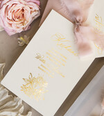 Zaproszenia na Komunię  dziewczynka  komunijne złote zaproszenia z kwiatkami, zaproszenia na Pierwszą komunię w kieszonce ze wstążką, zaproszenia na komunię dla dziewczynki, zaproszenie w kieszonce na komunię 8