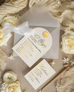 Zaproszenia na Komunię  dziewczynka  zaokrąglone zaproszenia komunijne, zaokrąglone zaproszenie na komunię, eleganckie złote zaproszenia na Pierwszą komunię0