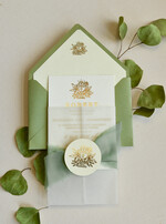 Zaproszenia na Komunię  chłopiec szałwiowe złocone zaproszenia na Komunię nowoczesne  Kalkowe Zaproszenia komunijne personalizowane1