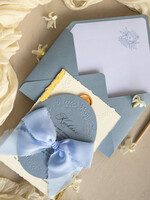 Zaproszenia na Komunię  chłopiec zaproszenia na Komunię dla chłopca, eleganckie zaproszenia komunijne,  tłoczone chłopięce zaproszenia komunijne0