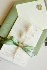 Zaproszenia na Komunię  chłopiec szałwiowe złocone zaproszenia na Komunię nowoczesne  Kalkowe Zaproszenia komunijne personalizowane4