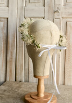 Dodatki dekoracje na komunię  wianki Wianek komunijny z żywych, preparowanych kwiatów w odcieniach zieleni i ecru. Delikatny, lekki i trwały, idealny do stylizacji komunijnej.5