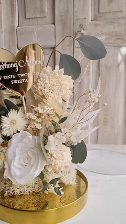 Prezenty dla Mamy kwiaty flowerboxy wieczna róża w szklanej kopule, prezent dla mamy flowerbox z suszonych kwiatów, suszone kwiaty w szkle, kompozycja kwiatowa w kopułce ze szkła1