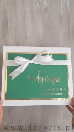 Prezenty dla świadków boxy prezentowe dla Świadkowej, prośba o świadkowanie  prezent dla świadkowej, pomysł na prezent dla świadkowej, Box prezentowy dla świadkowej z zielonym szlafrokiem, zestaw prezentowy dla druhny1