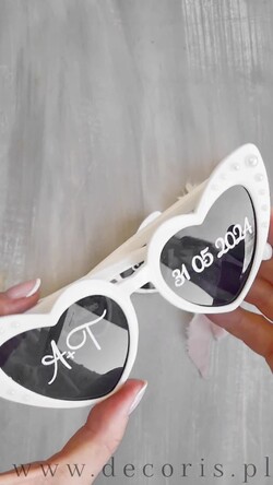 Panna Młoda  okulary ślubne okulary z perełkami dla Panny Młodej, okulary na sesję zdjęciową dla Panny Młodej i Świadkowej, perełkowe okulary w kształcie serca 1