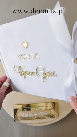 Księgi wpisów gości welurowe Szybka wysyłka księga wpisów gości, księga na życzenia zdjęcia polaroidy i fotobudki, welurowa księga wpisów gości biała ze złotymi napisami 1