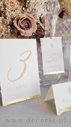Menu glamour karta dań weselnych menu weselne plan podawania posiłków, złote i eleganckie na klasyczne wesele, menu weselne ze złotem, karta dań z płatkami złota 1